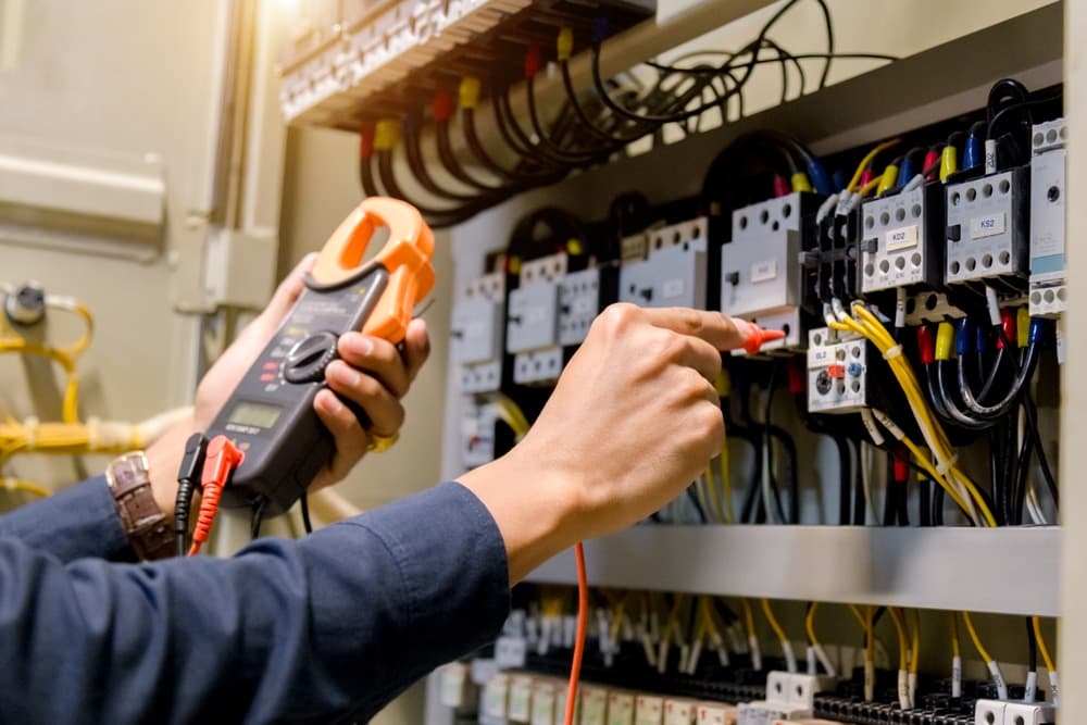 Electrical Safety (The Electrical Equipment (Safety) Regulations 1994 & Electricity at Work Regulations 1989)<br />